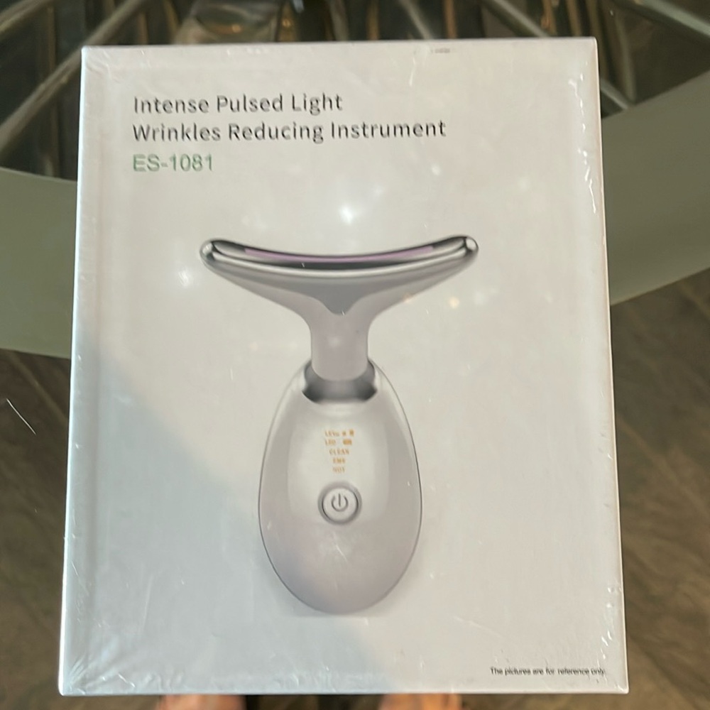 Intense, pulse light wrinkles, reducing instrument